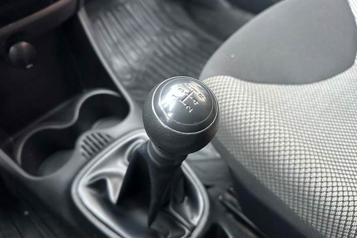 Hvid Toyota Aygo fra 2013