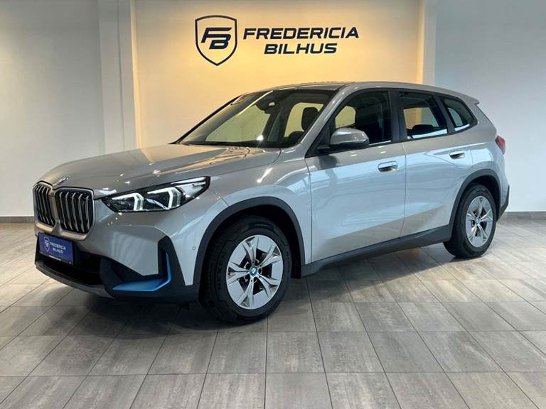 BMW iX1 xDrive30