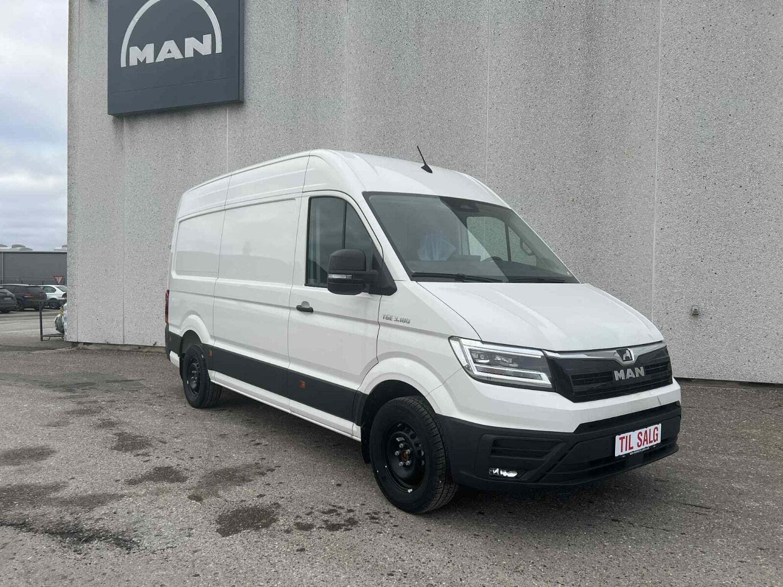 MAN TGE 2,0 3.180 Kassevogn L3H3 aut. FWD