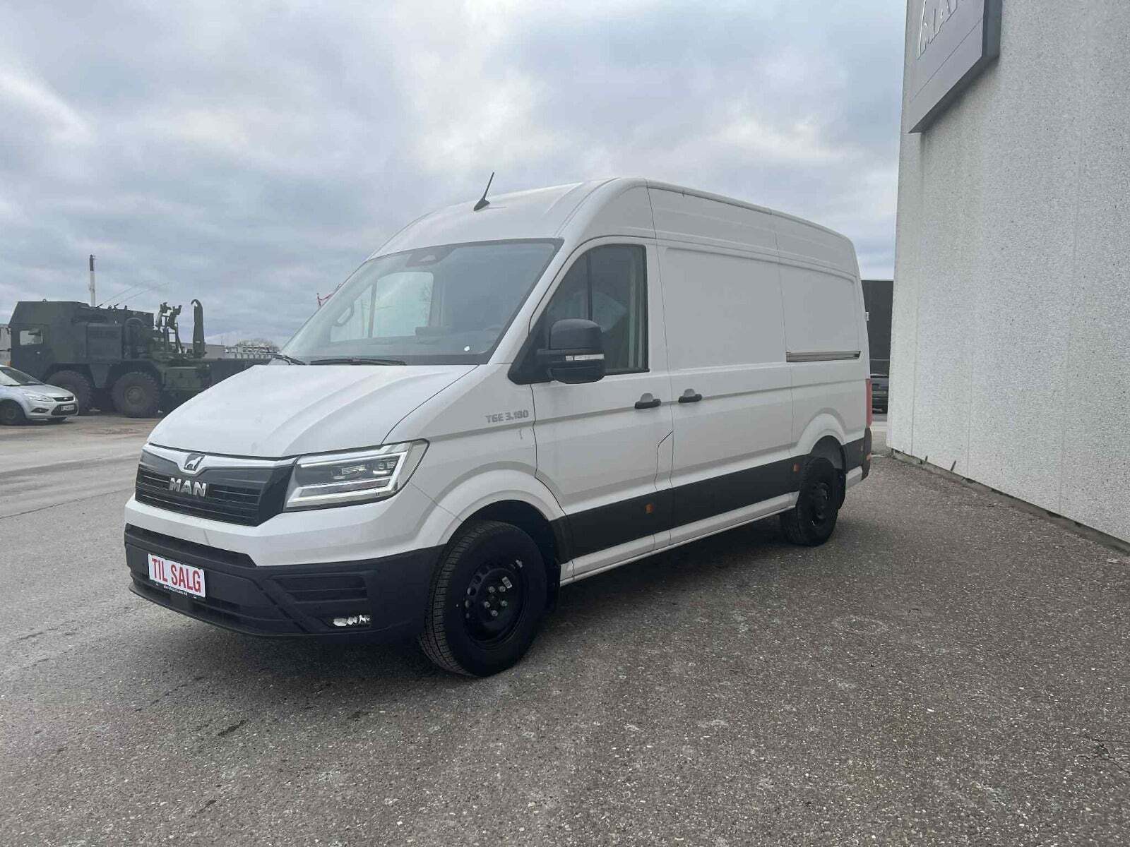 MAN TGE 2,0 3.180 Kassevogn L3H3 aut. FWD