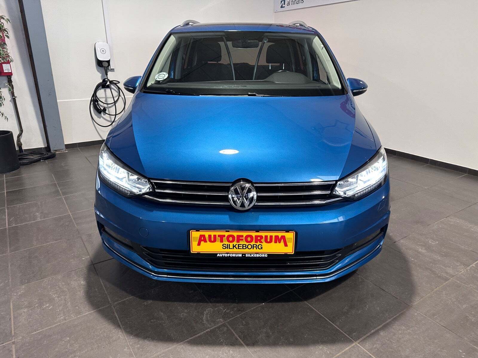 VW Touran 2,0 TDi 150 Highline DSG Van