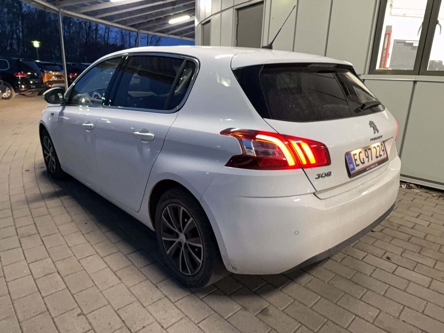 Peugeot 308 1,2 e-THP 130 Style