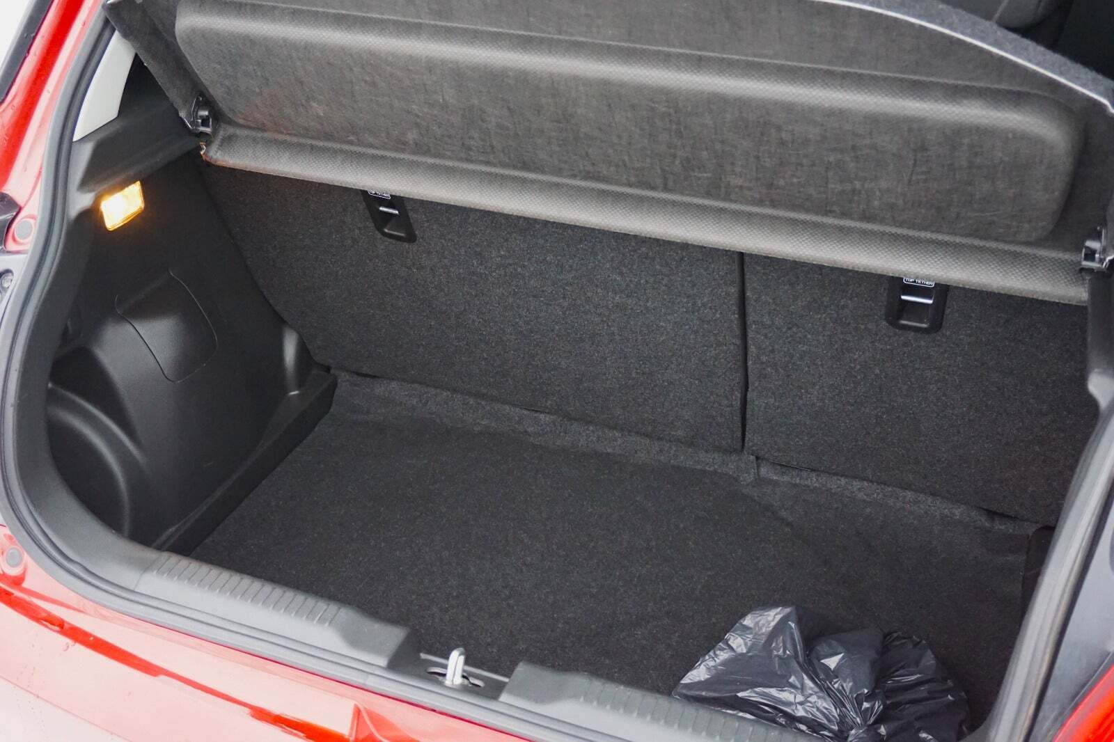 Rød Suzuki Swift fra 2020