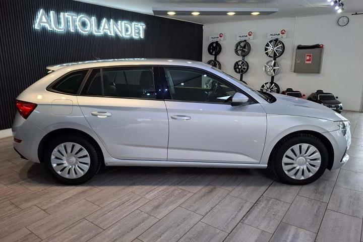Sølv Skoda Scala fra 2020