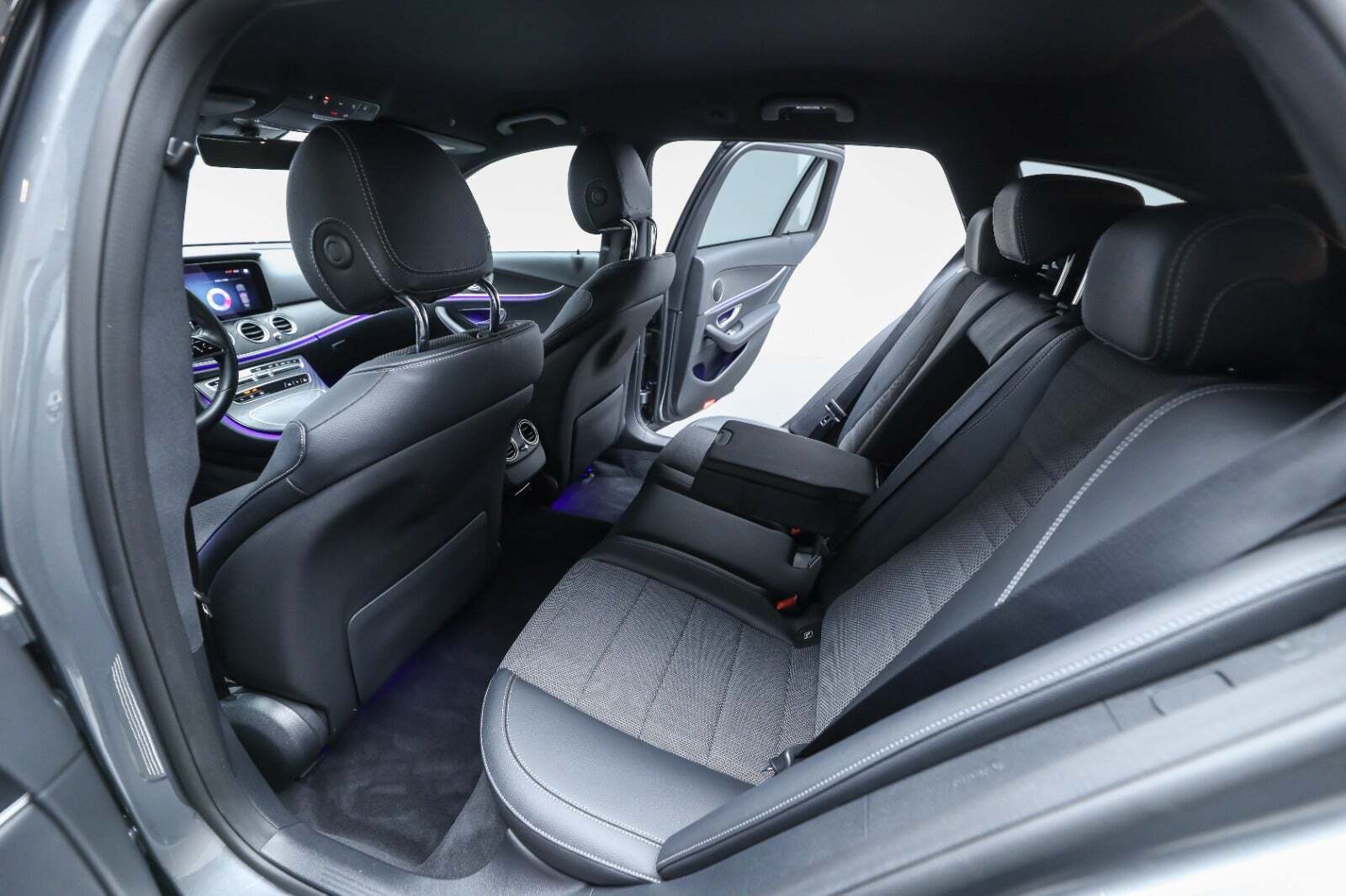 Mercedes E300 de 2,0 Advantage stc. aut.