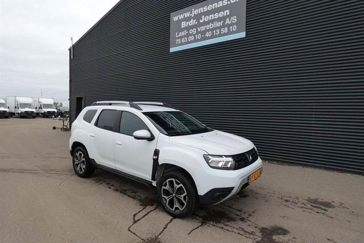 Hvid Dacia Duster fra 2023