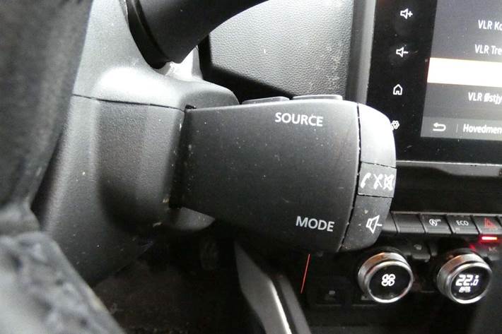 Hvid Dacia Duster fra 2023