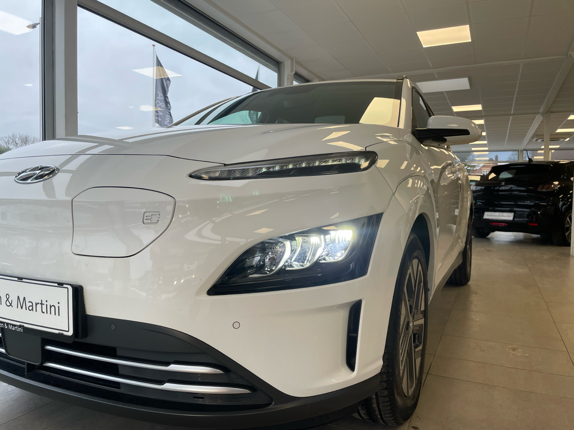 Hvid Hyundai Kona fra 2021