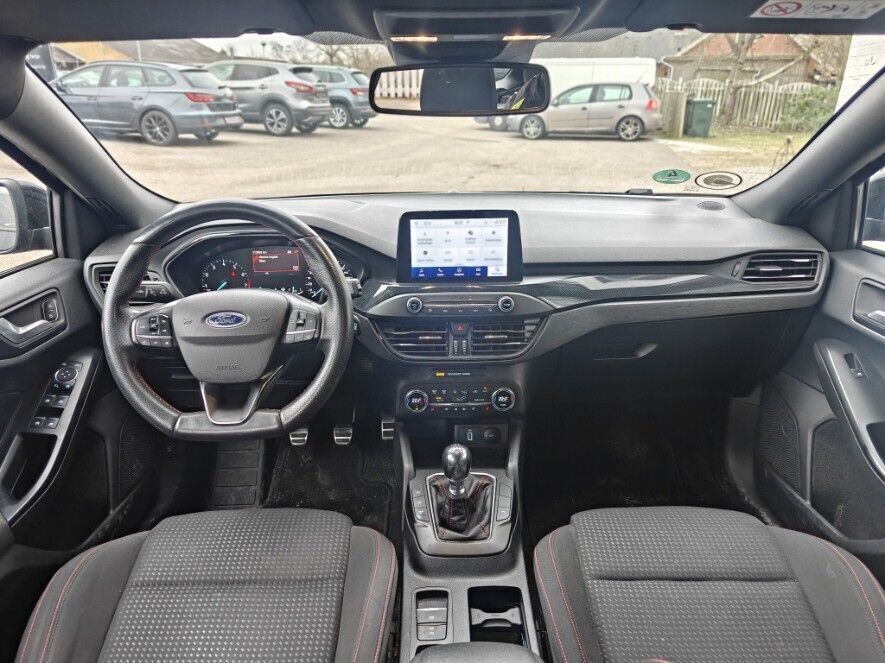 Sort Ford Focus fra 2020