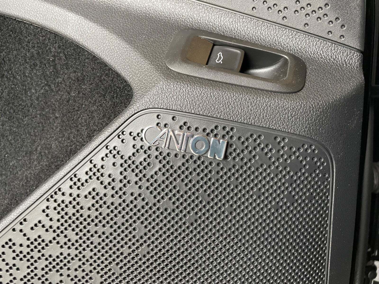 Sort Skoda Enyaq fra 2024