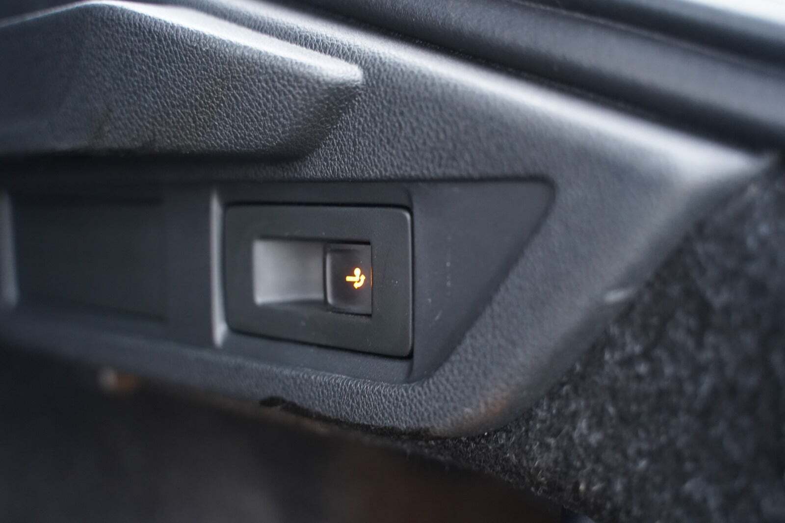 Hvid Skoda Octavia fra 2021