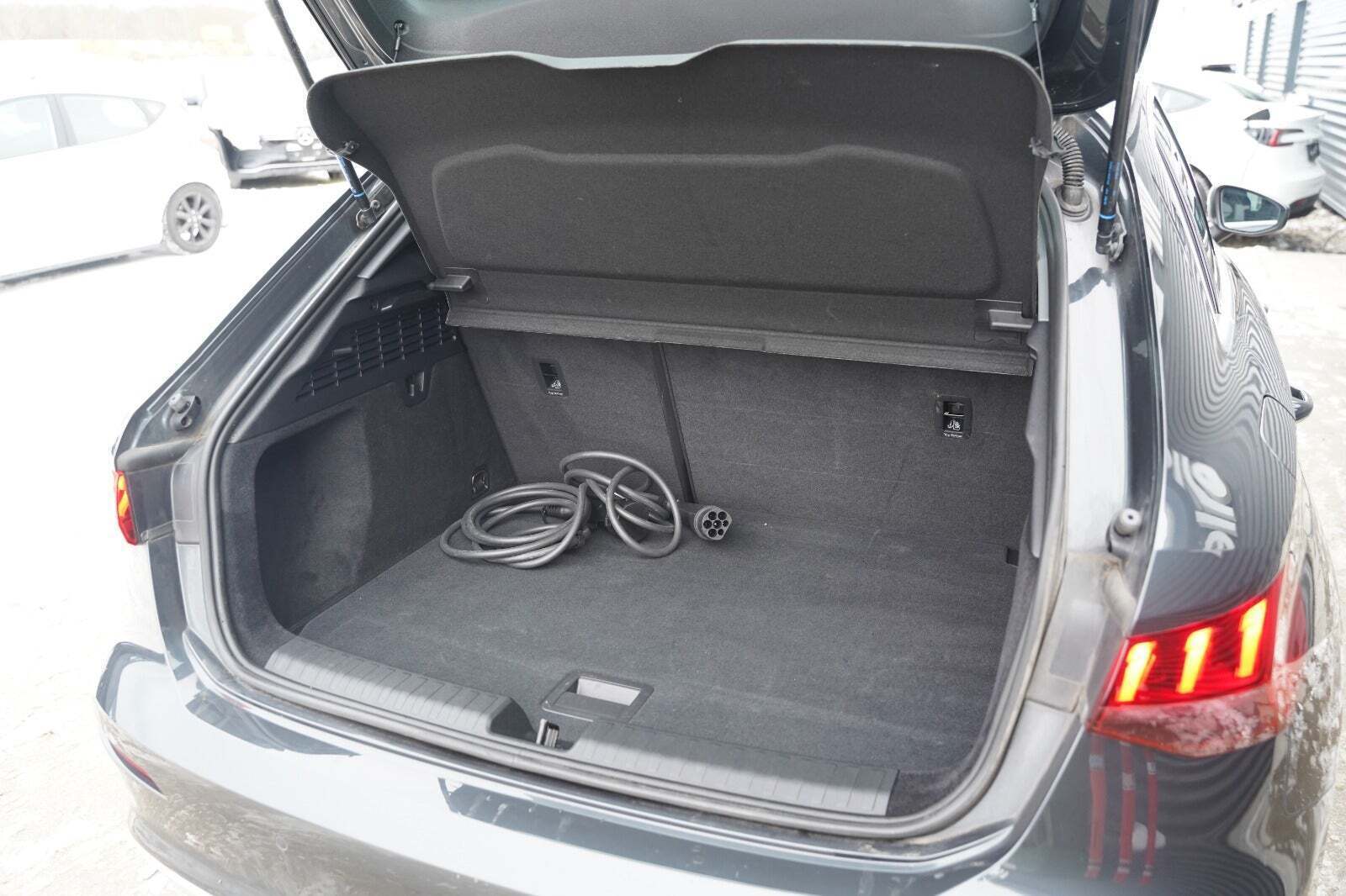 Grå Audi A3 fra 2021