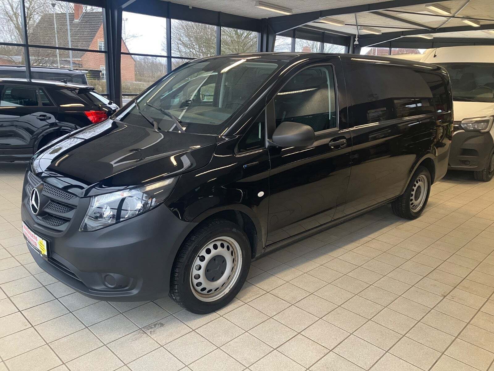 Mercedes eVito 111 L