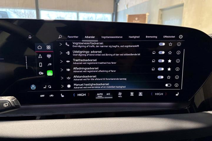 Grå Audi Q6 e-tron fra 2025