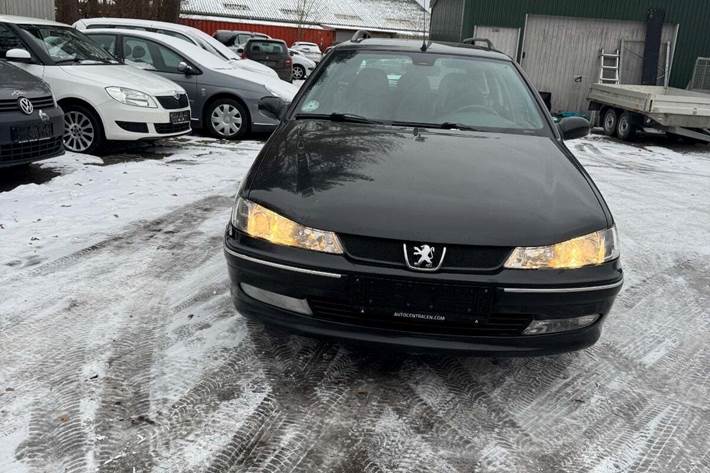 undefined Peugeot 406 fra 2000 set udefra