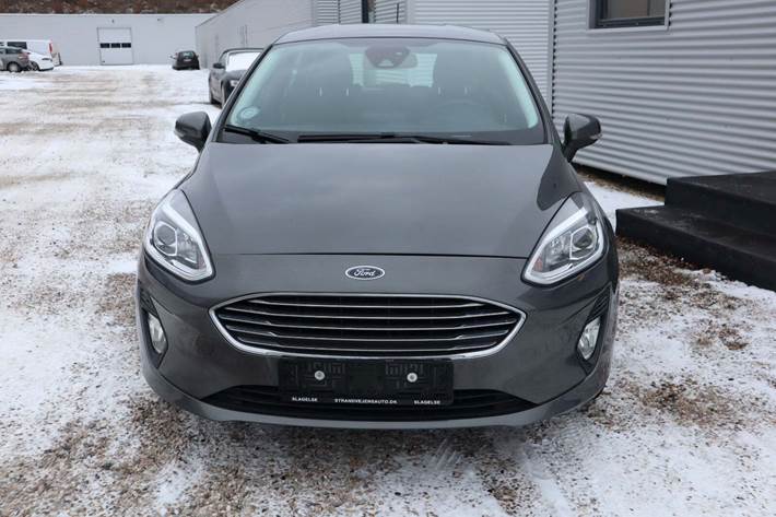 Grå Ford Fiesta fra 2021