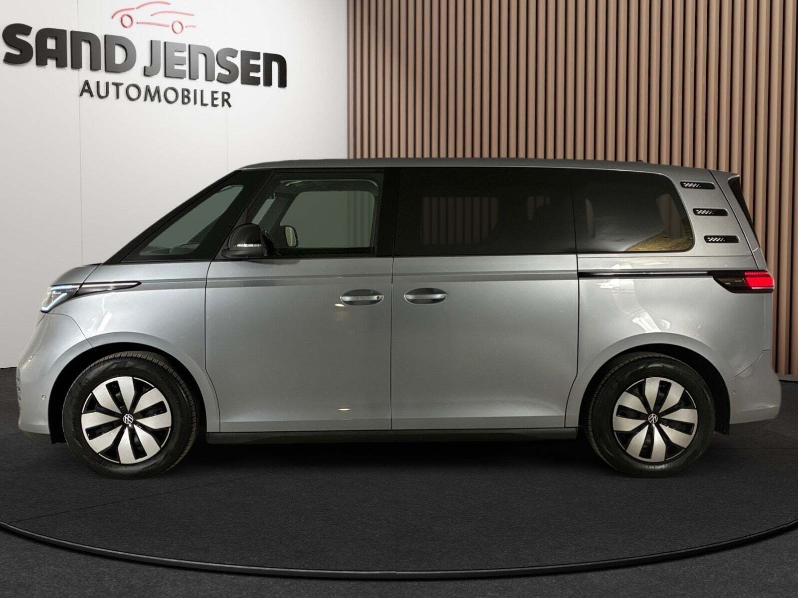 VW ID.Buzz 79 Pro SWB