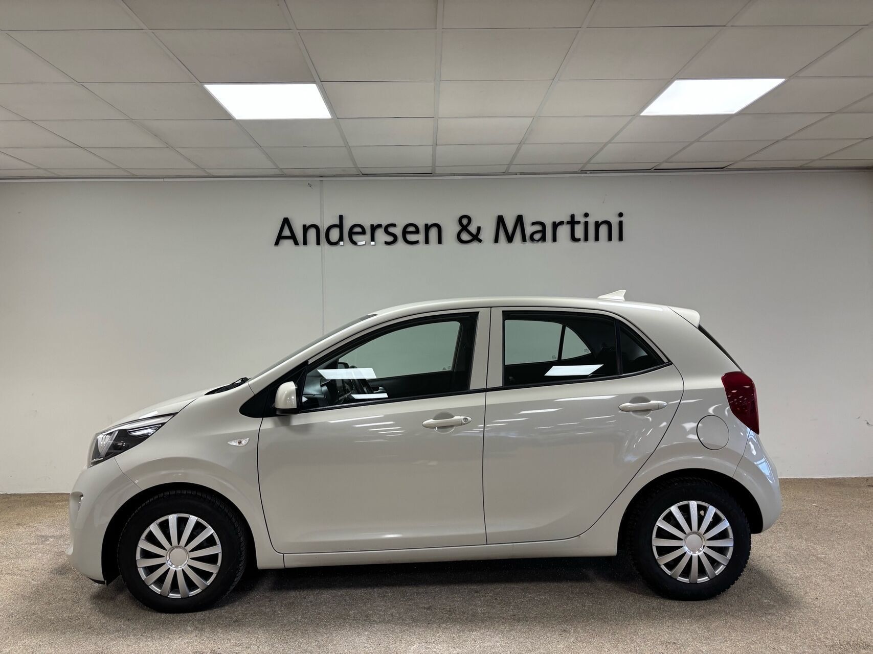 Kia Picanto 1,0 MPI Attraction 67HK 5d