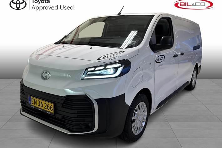 Hvid Toyota ProAce fra 2025