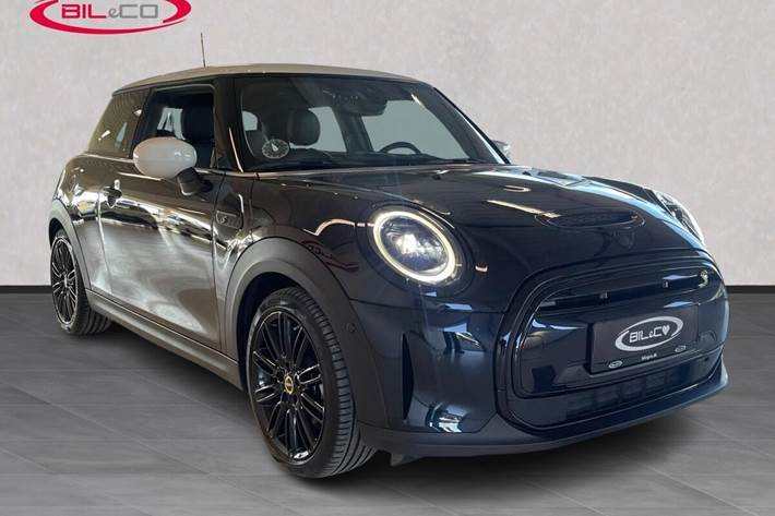 Blå Mini Cooper fra 2022