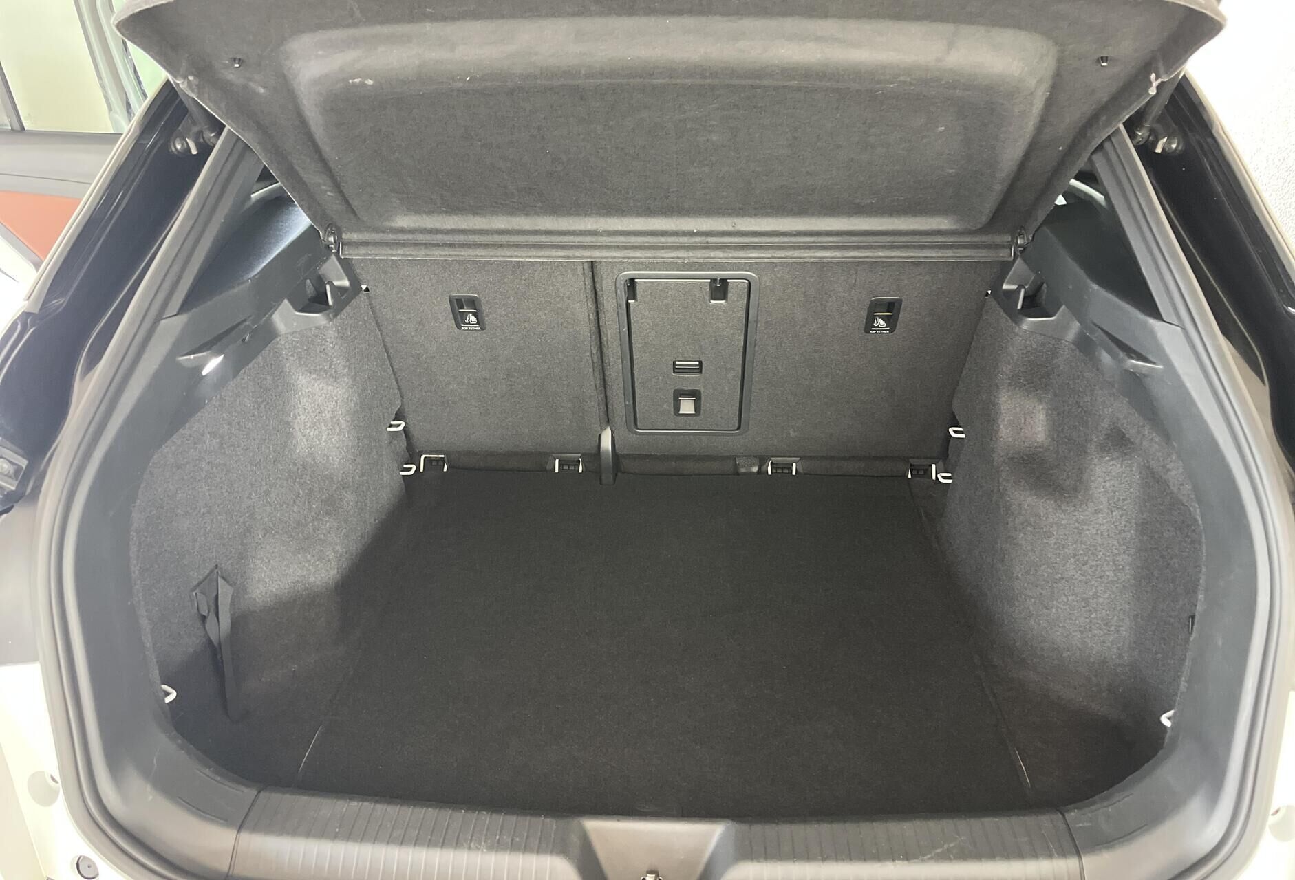 Hvid VW ID.4 fra 2021