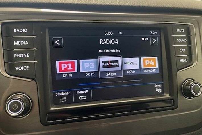 Grå VW Golf Sportsvan fra 2017