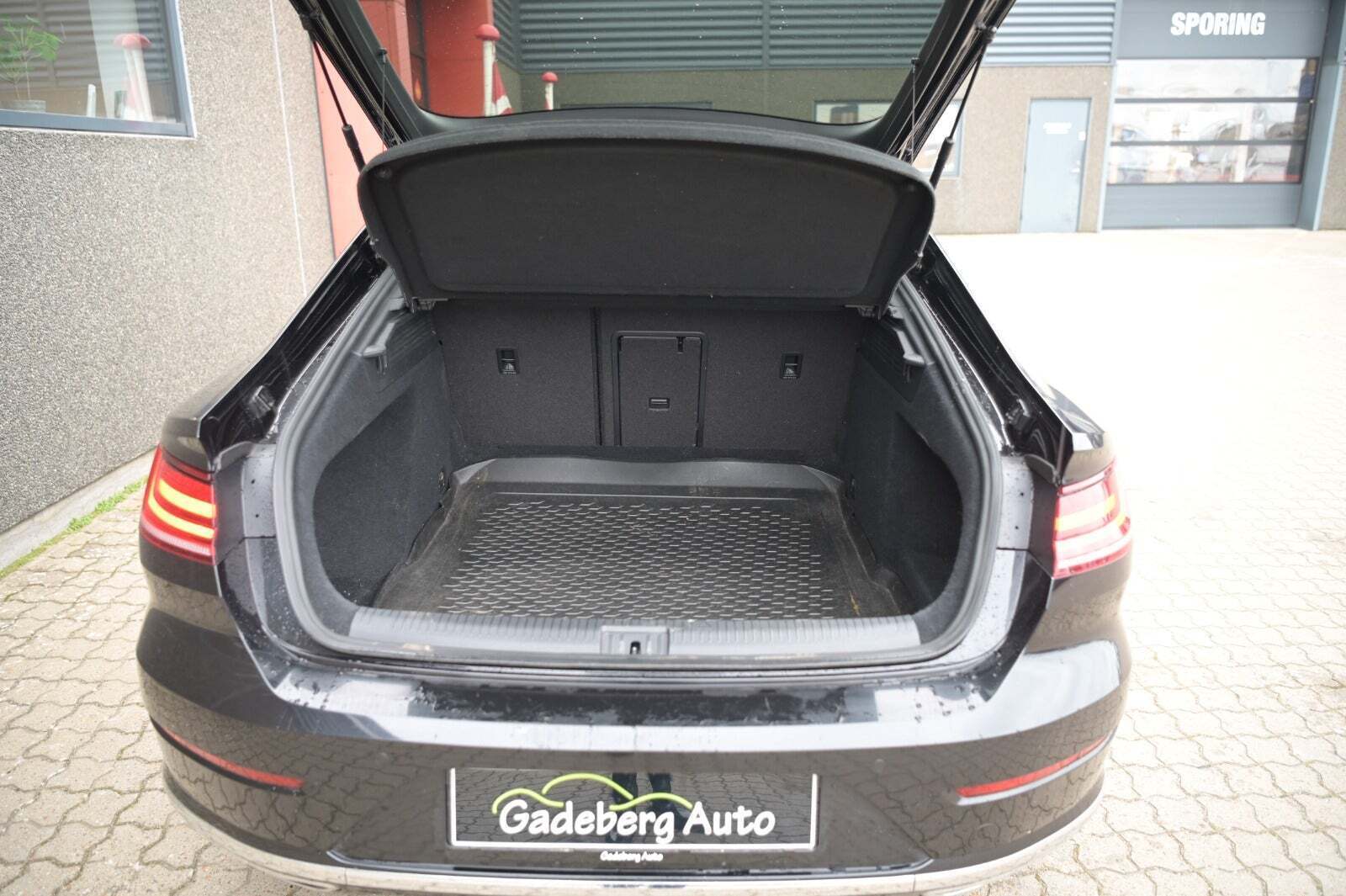 Sort VW Arteon fra 2018