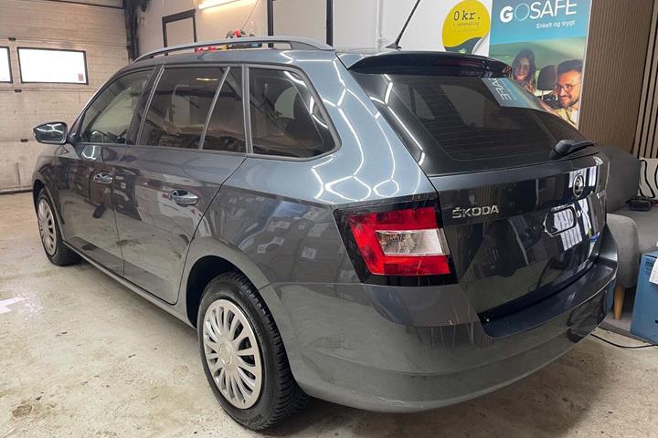Grøn Skoda Fabia fra 2017