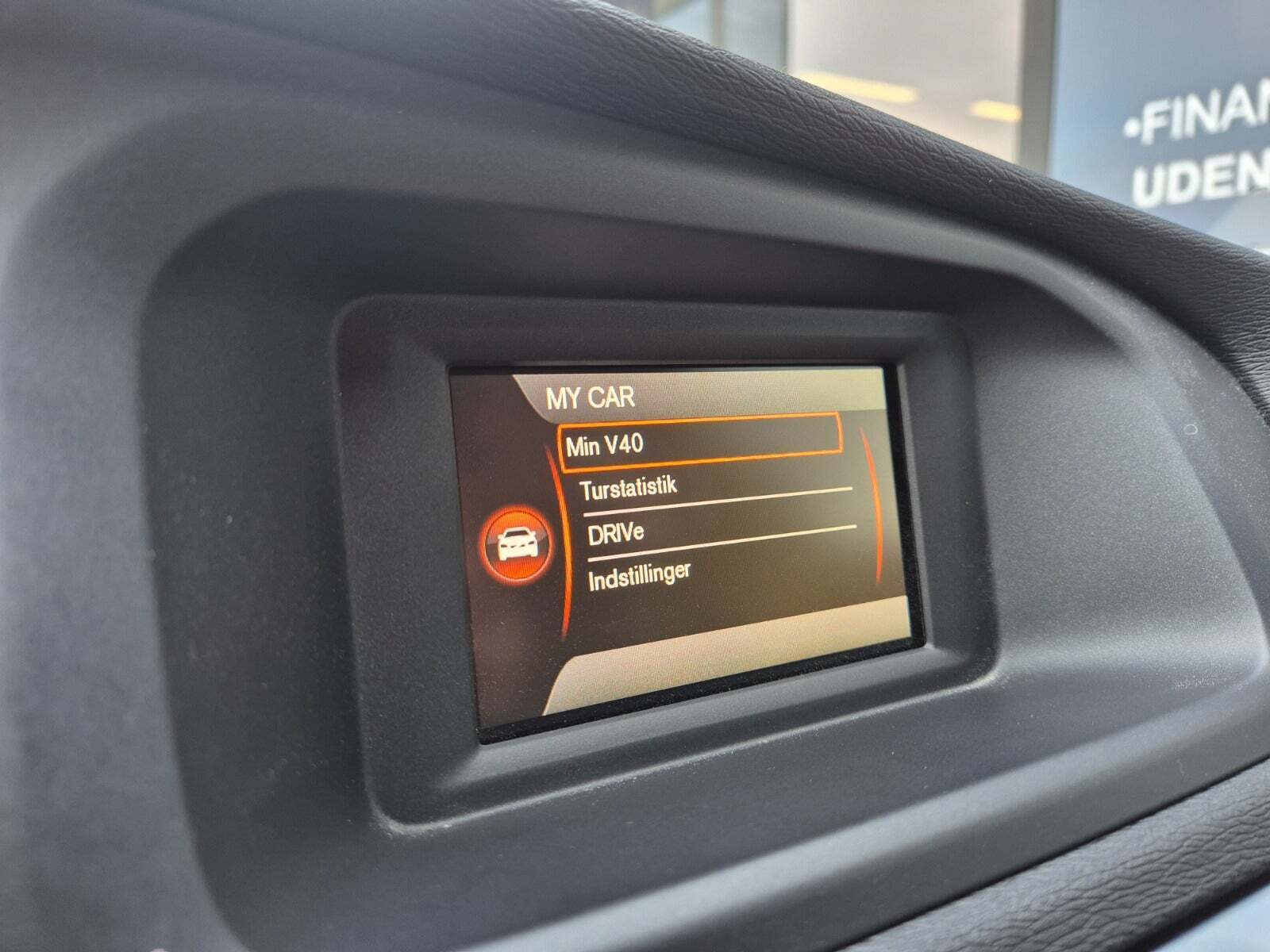 Sort Volvo V40 CC fra 2013