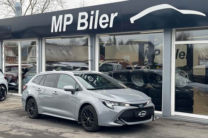 Grå Toyota Corolla fra 2020