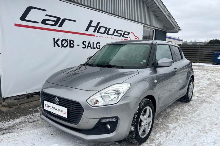 Sølv Suzuki Swift fra 2017 set udefra
