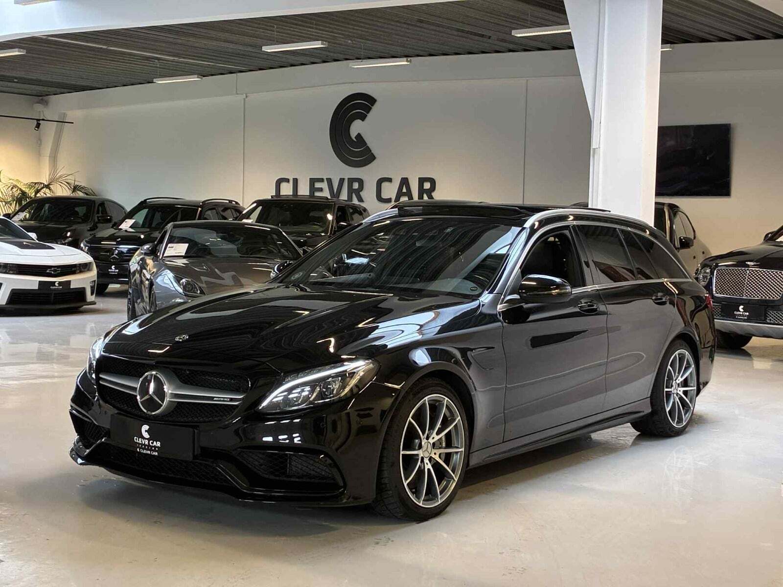 Mercedes C63 4,0 AMG stc. aut.