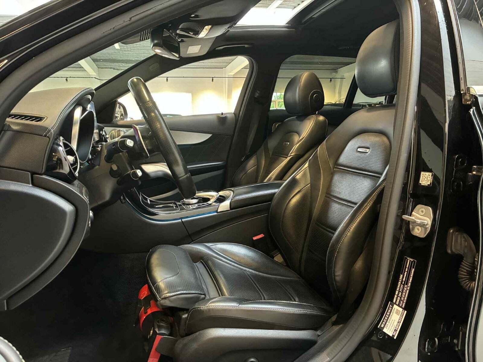 Mercedes C63 4,0 AMG stc. aut.