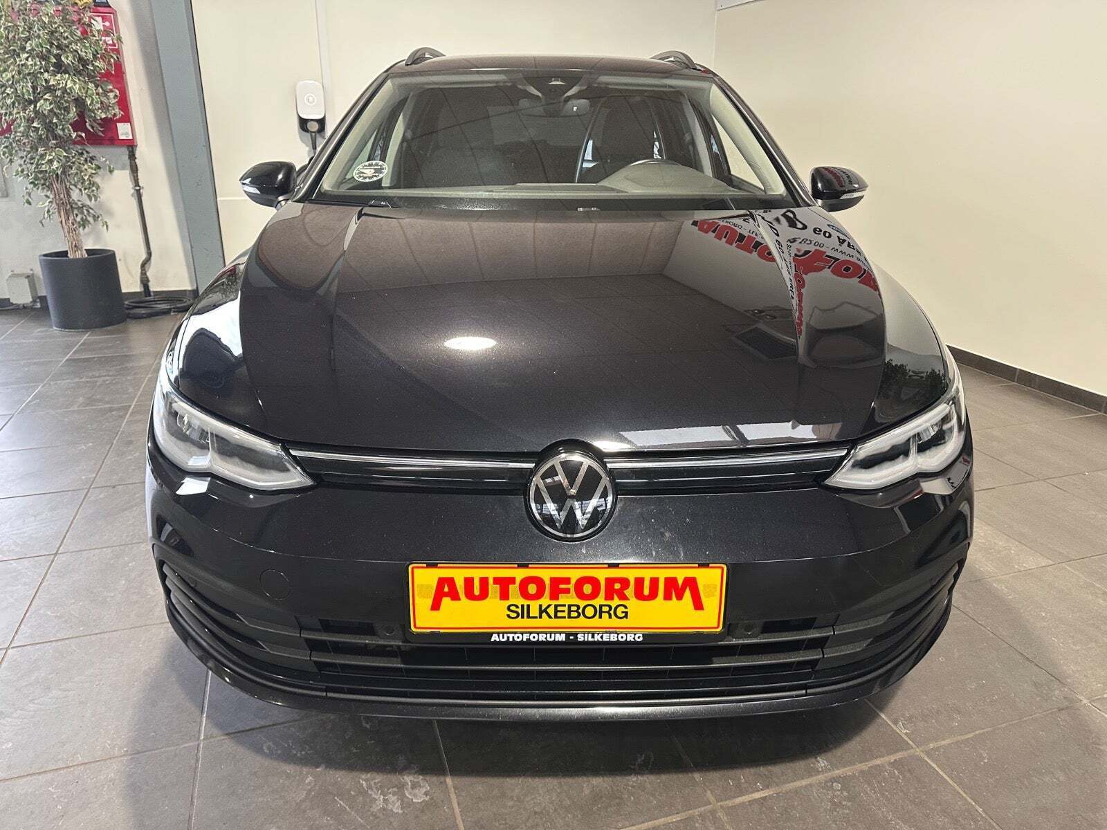 VW Golf VIII 2,0 TDi 115 Life Variant DSG Van