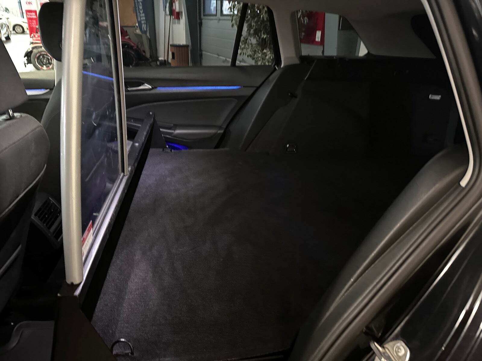 VW Golf VIII 2,0 TDi 115 Life Variant DSG Van