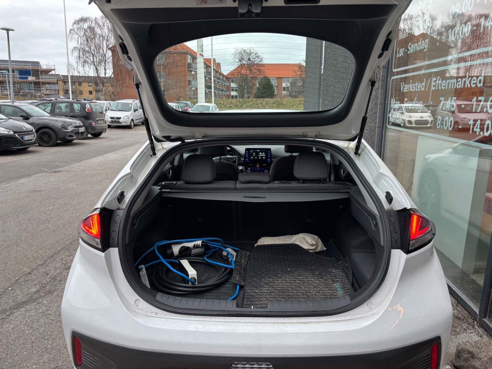 Hyundai Ioniq 1,6 HEV Trend DCT