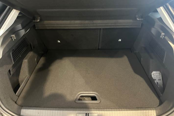 Grå Citroën ë-C4 fra 2024