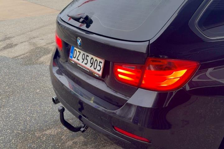 Sort BMW 3-Serie fra 2014