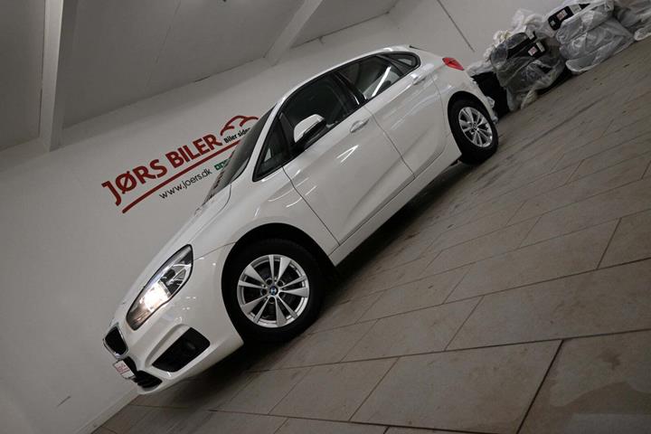 Hvid BMW 218d fra 2015