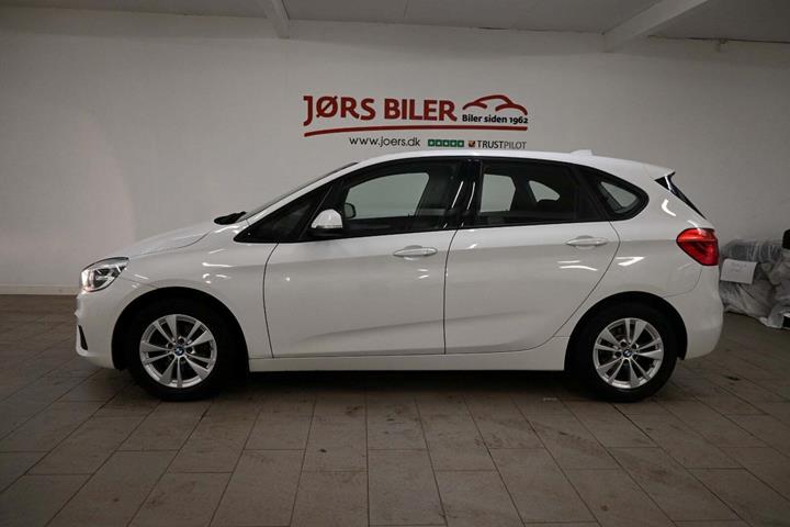 Hvid BMW 218d fra 2015
