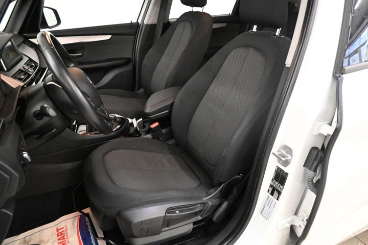 Hvid BMW 218d fra 2015