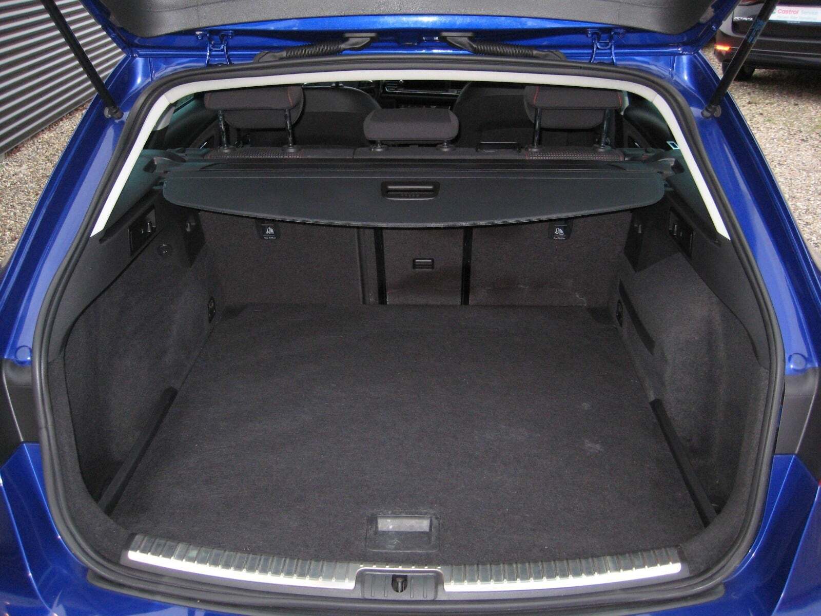 Blå Seat Leon fra 2018