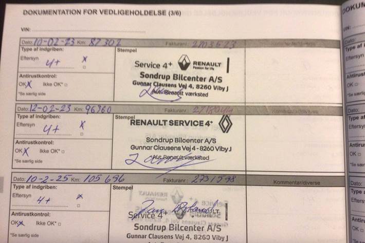 Orange Renault Captur fra 2016