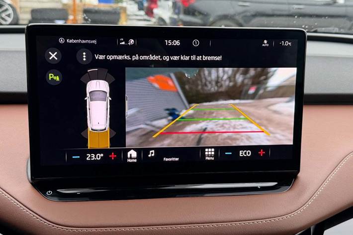 Grøn Skoda Enyaq fra 2023