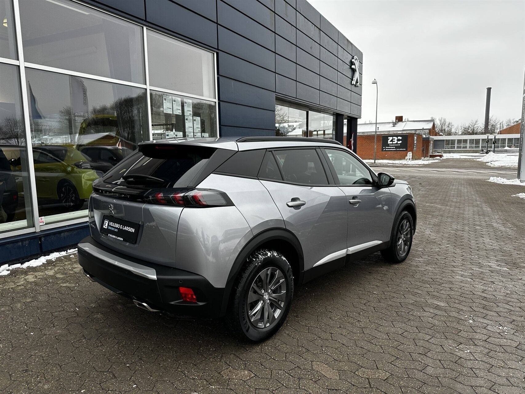 Peugeot 2008 1,2 PureTech Selection Sport 130HK 5d