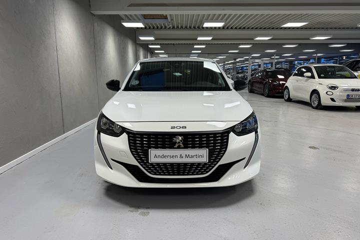 Hvid Peugeot 208 fra 2023