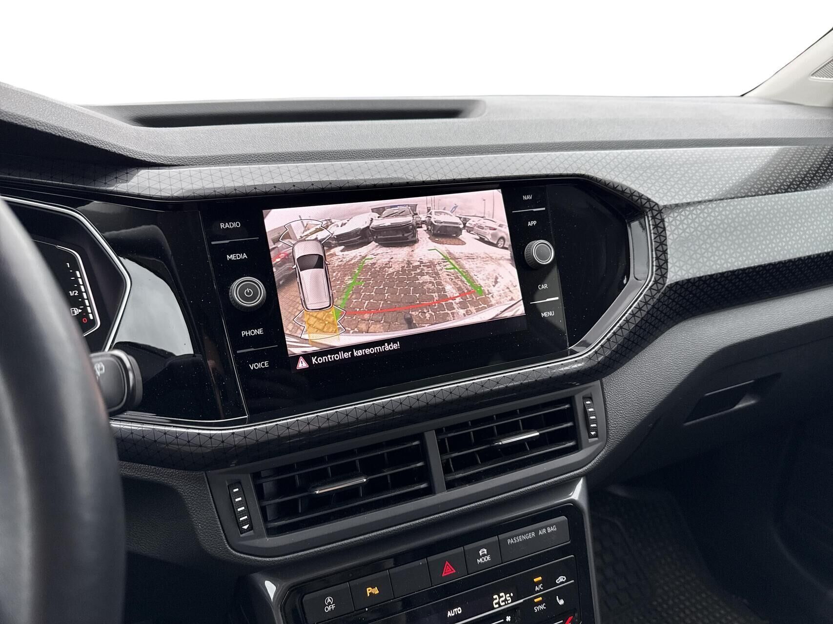 Sølv VW T-Cross fra 2021