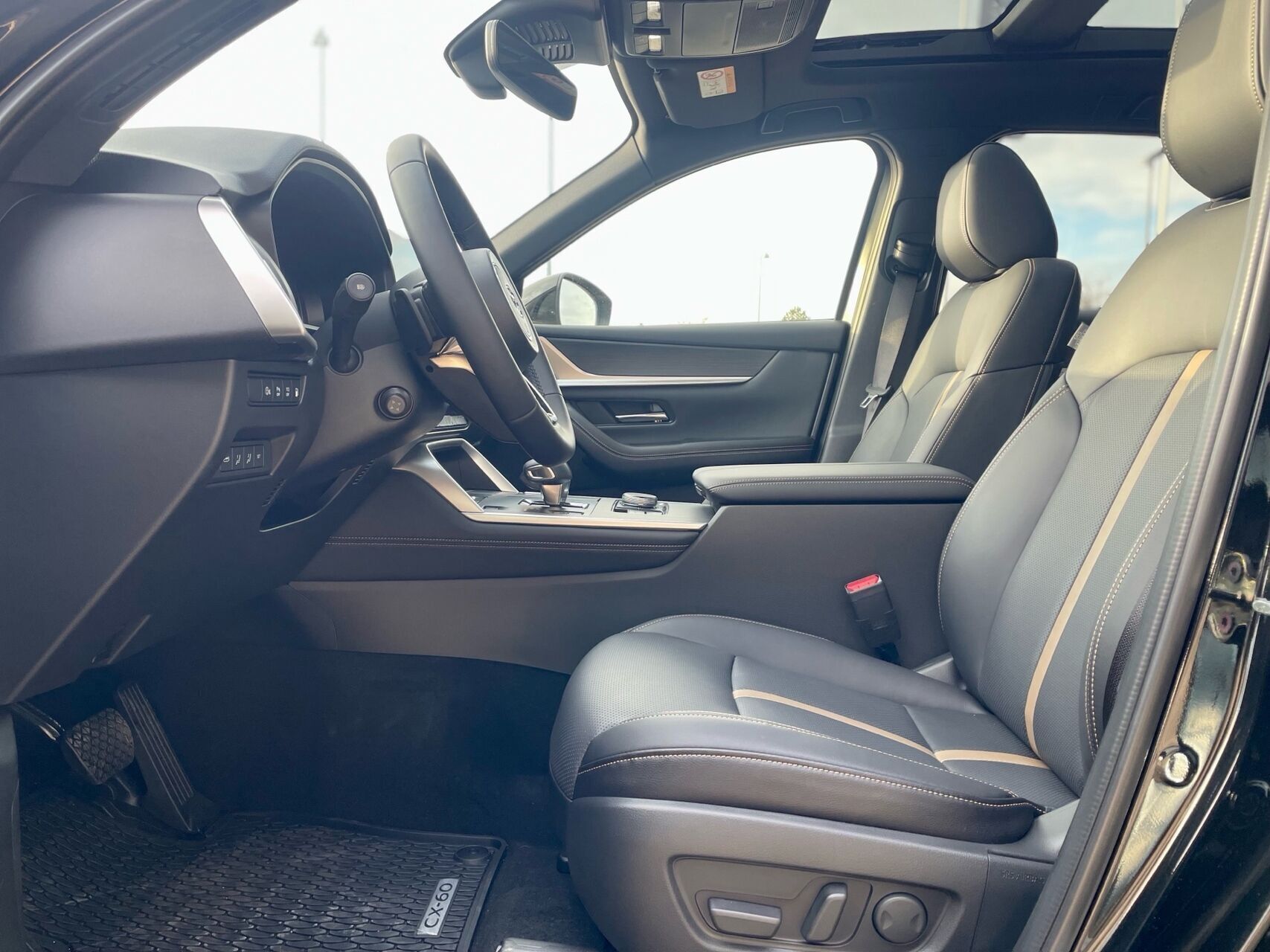 Sort Mazda CX-60 fra 2025