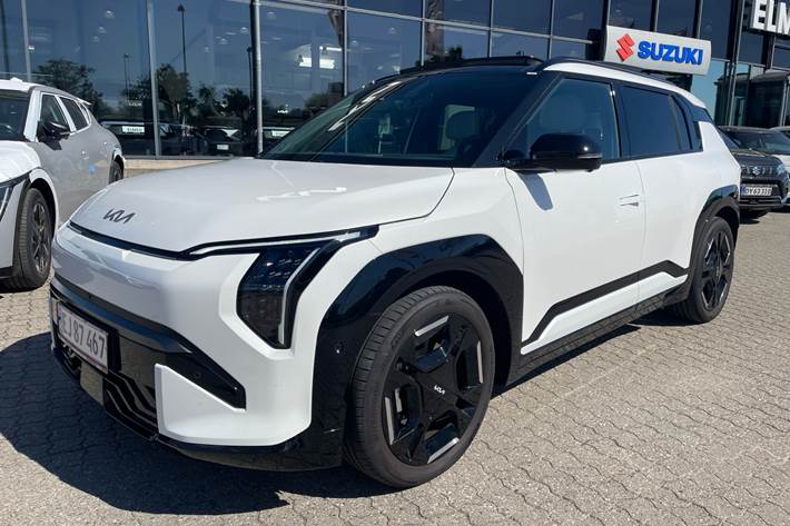 Hvid Kia EV3 fra 2025 set udefra