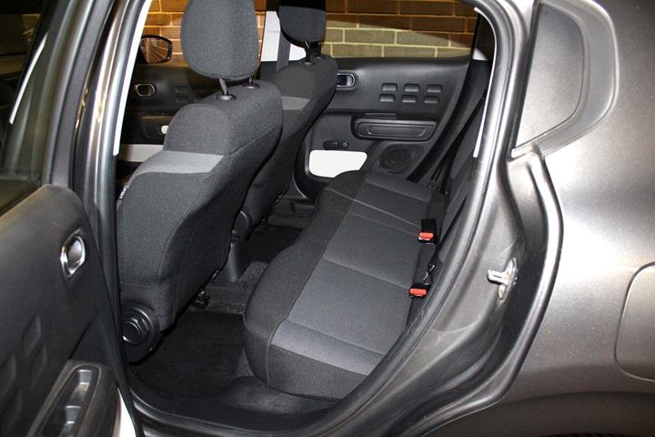 Grå Citroën C3 fra 2019